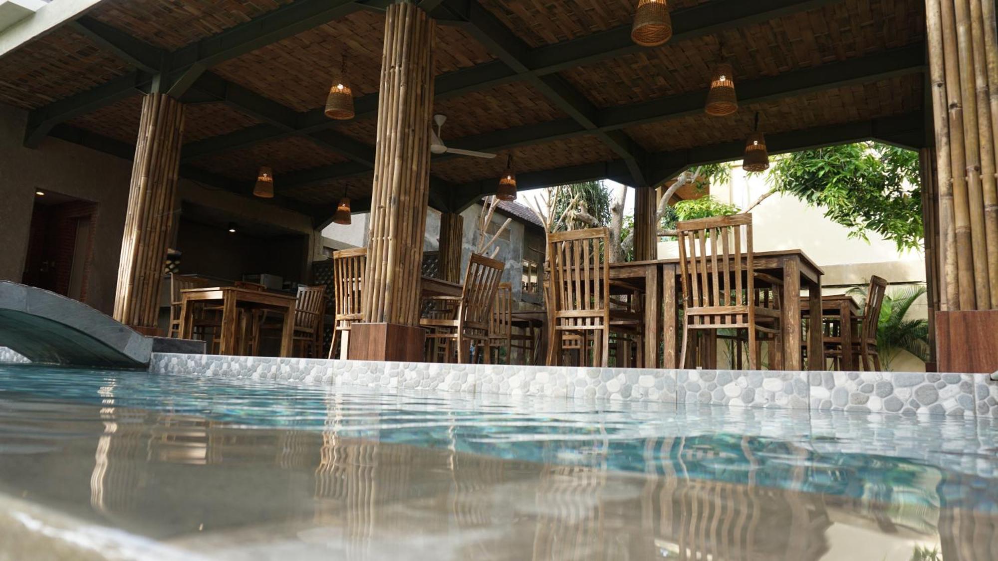 The Inn Sunsethouse Senggigi Exterior foto